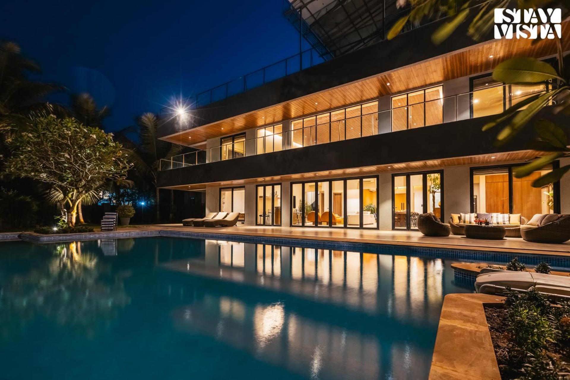 Reflection House By Stayvista With Pool, Terrace Bar, Indoor Games & Exquisite Interiors In A Nutshell Alībāg Esterno foto