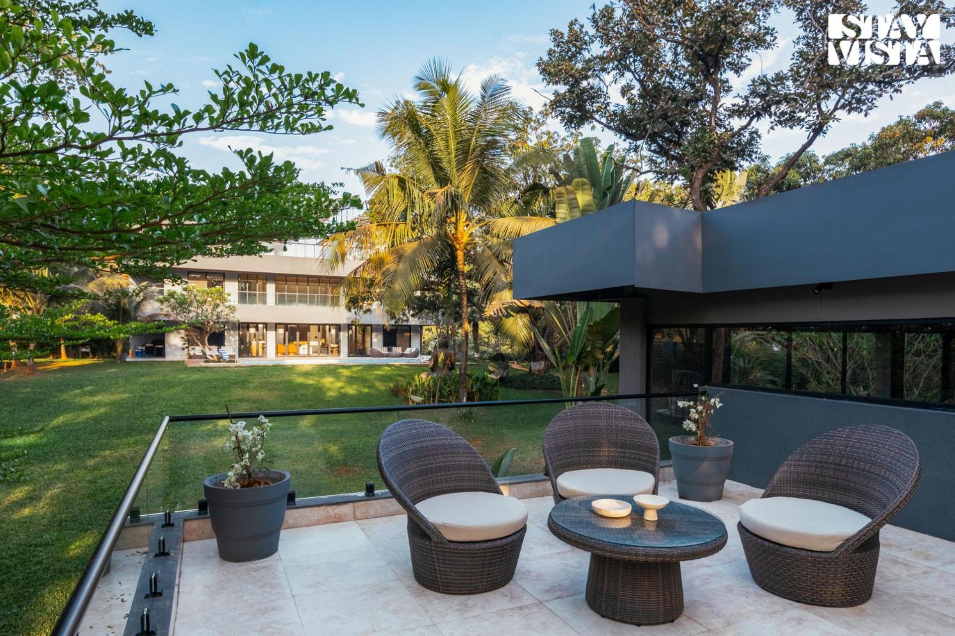 Reflection House By Stayvista With Pool, Terrace Bar, Indoor Games & Exquisite Interiors In A Nutshell Alībāg Esterno foto